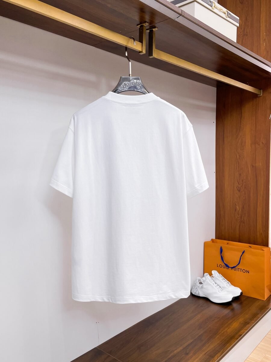 Gucci ~ Official counter synchronous update ~ The NEW high-end version of the T-shirt 🔥🔥 Heavy introduction of 300 grams of high density/小玲 - Image 4