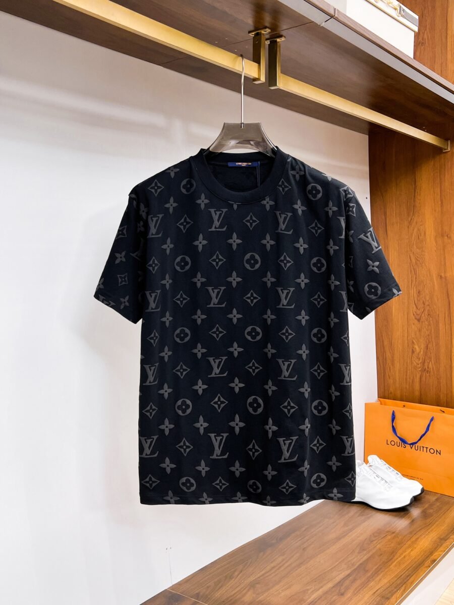 Louis Vuitton ~ Official counter synchronous update ~ The NEW high-style short-sleeved T-shirt 🔥🔥 Heavy launch thickened 300g high density/小玲 - Image 4
