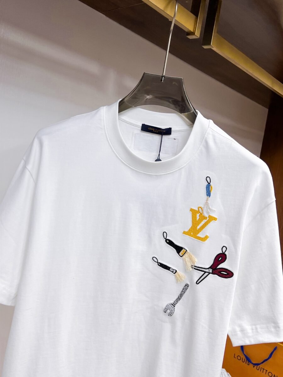Louis Vuitton ~ Official counter synchronous update ~ The NEW high-style short-sleeved T-shirt 🔥🔥 Heavy launch thickened 300g high density/小玲 - Image 5
