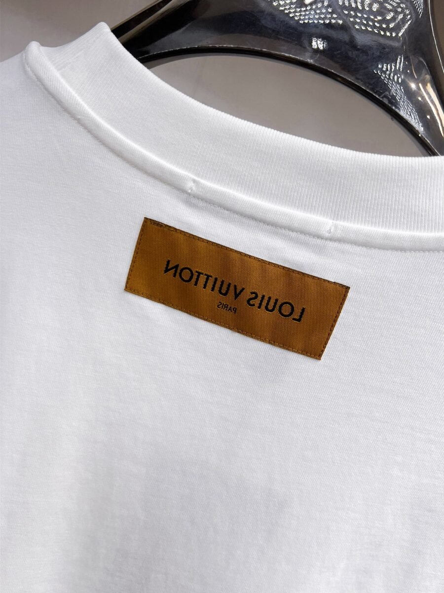 Louis Vuitton ~ Official counter synchronous update ~ The NEW high-style short-sleeved T-shirt 🔥🔥 Heavy launch thickened 300g high density/小玲 - Image 9
