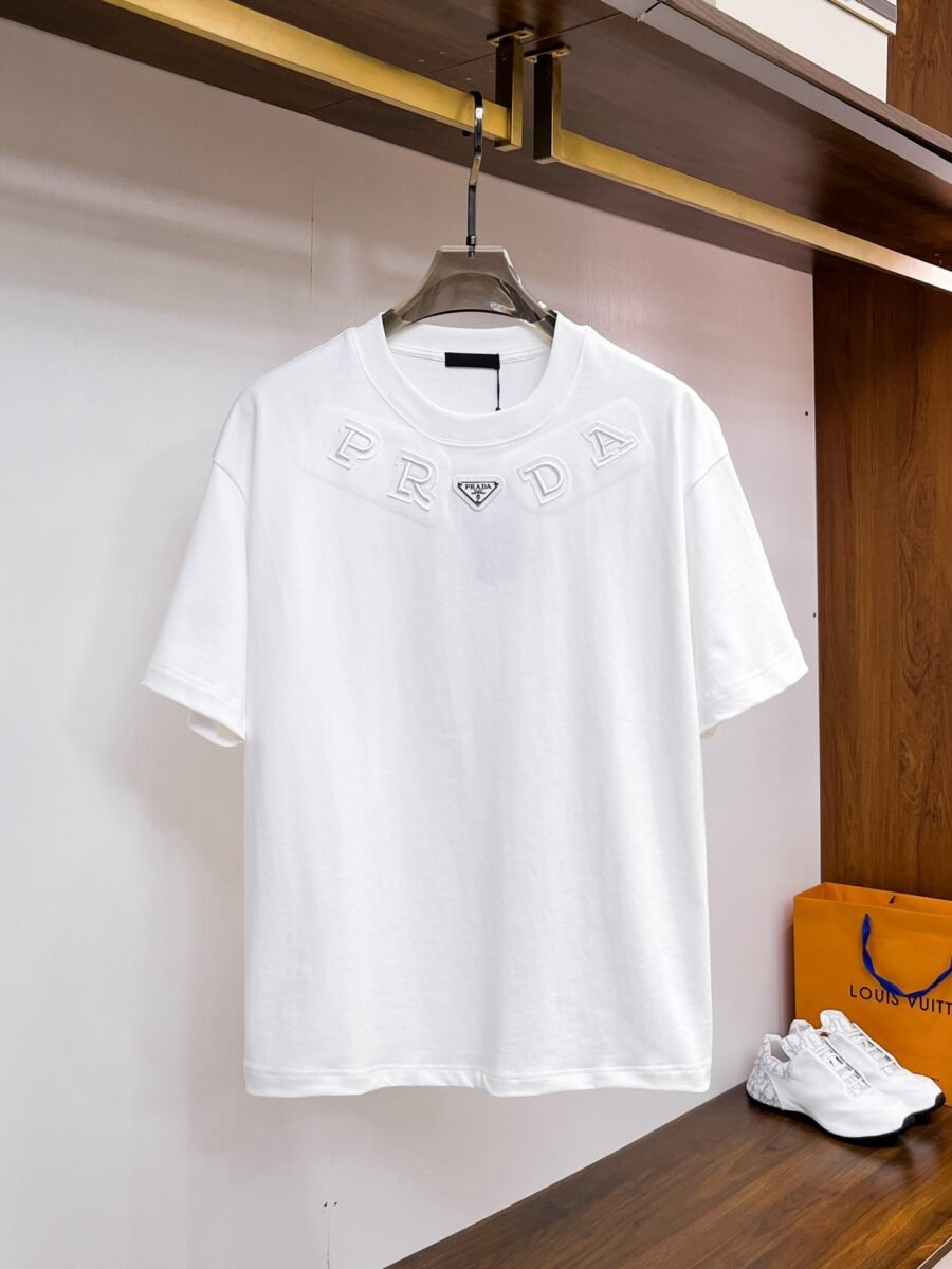 Prada ~ Official counter synchronous update ~ The NEW high-style short-sleeved T-shirt 🔥🔥 Heavy launch thickened 300g high density/小玲 - Image 4