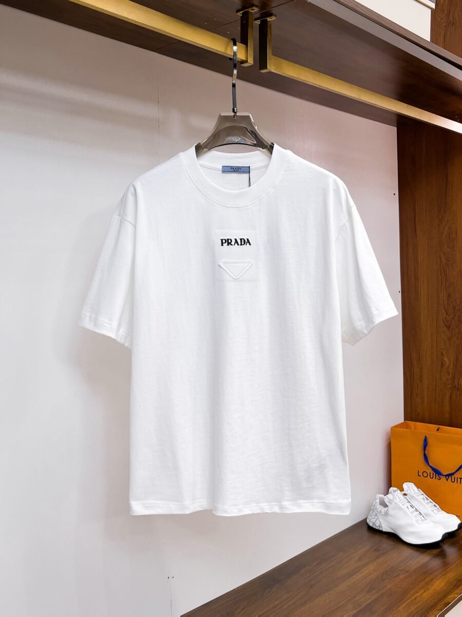 Prada ~ Official counter synchronous update ~ The NEW high-style short-sleeved T-shirt 🔥🔥 Heavy launch thickened 300g high density/小玲 - Image 4