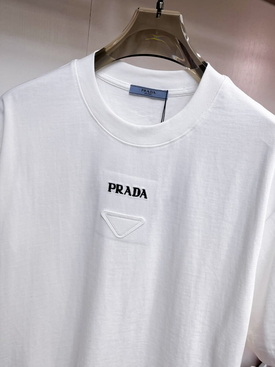 Prada ~ Official counter synchronous update ~ The NEW high-style short-sleeved T-shirt 🔥🔥 Heavy launch thickened 300g high density/小玲 - Image 5