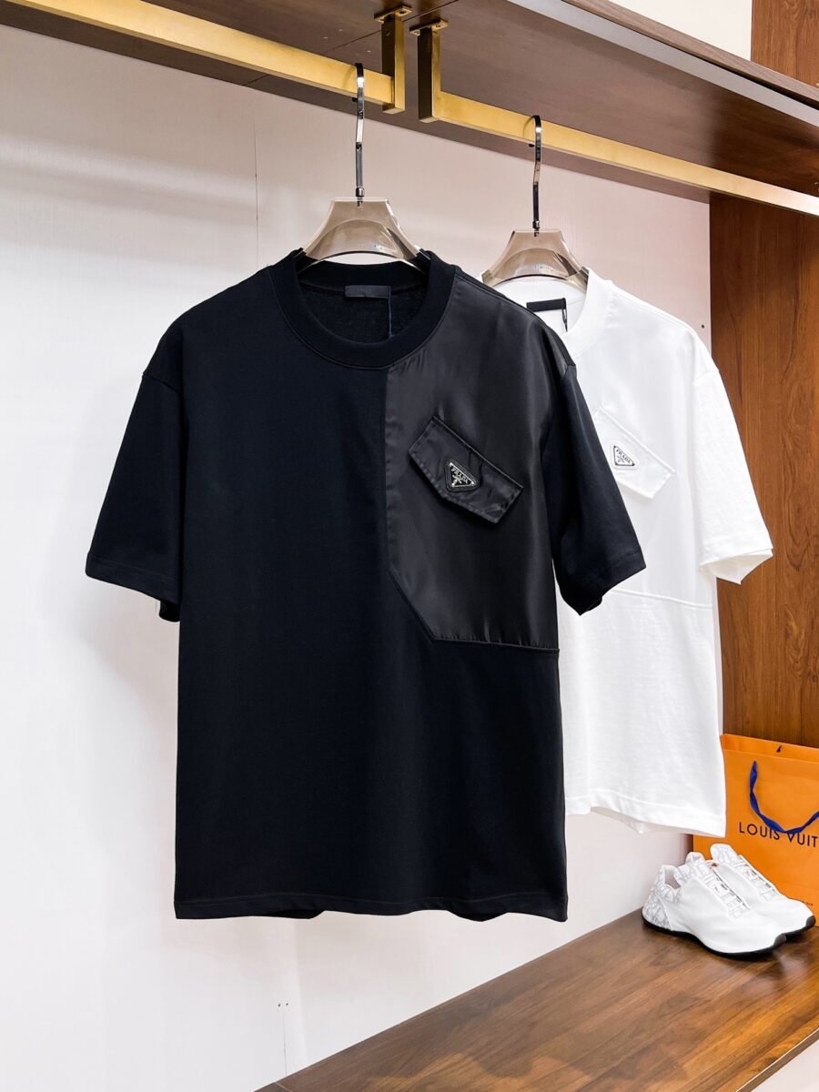 Prada ~ Official counter synchronous update ~ The NEW high-style short-sleeved T-shirt 🔥🔥 Heavy launch thickened 300g high density/小玲