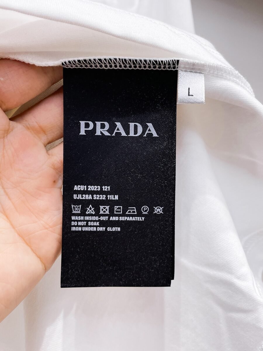 Prada ~ Official counter synchronous update ~ The NEW high-style short-sleeved T-shirt 🔥🔥 Heavy launch thickened 280g high density/小玲 - Image 9