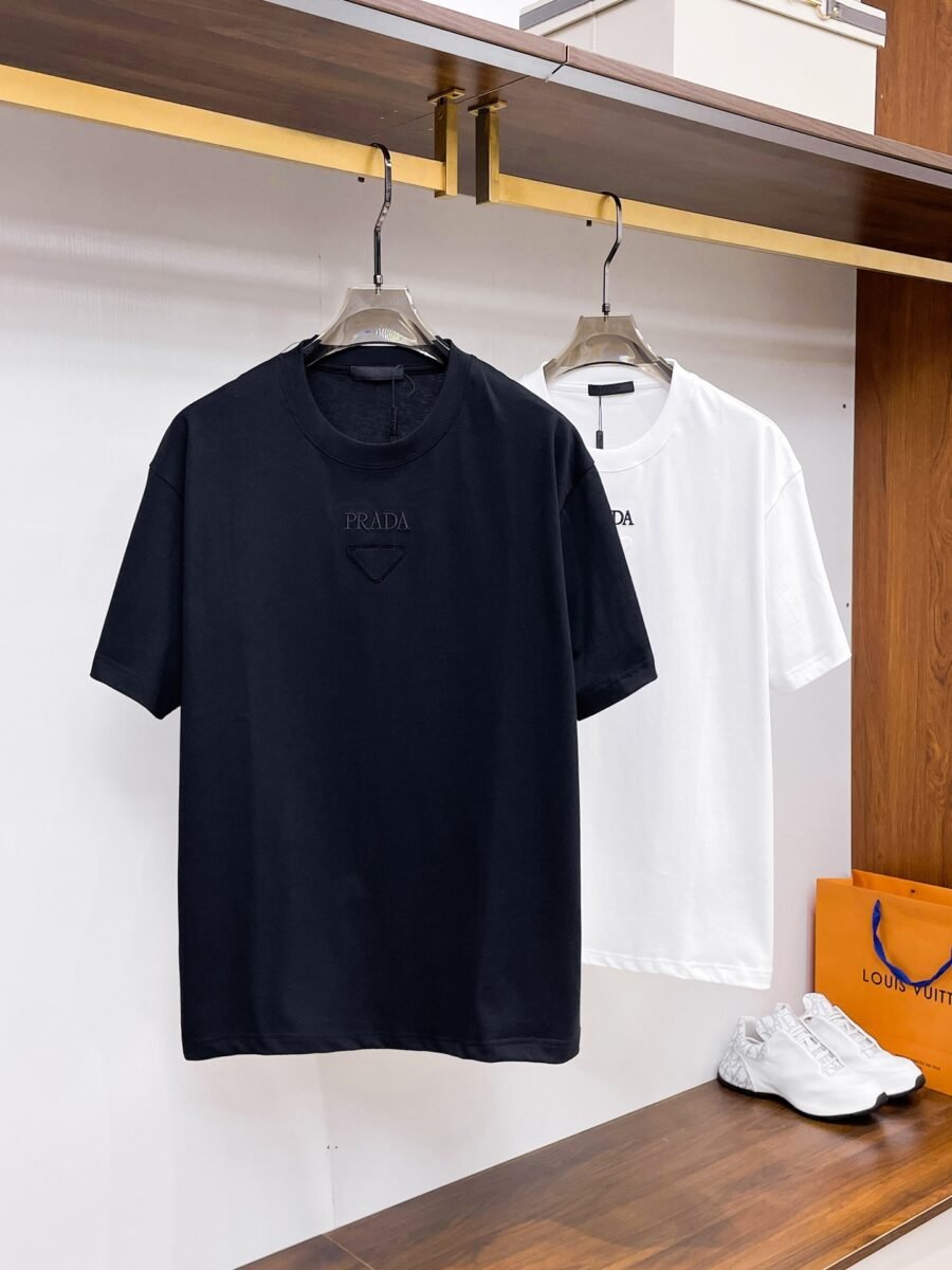 Prada ~ Official counter synchronous update ~ The NEW high-style short-sleeved T-shirt 🔥🔥 Heavy launch thickened 280g high density/小玲
