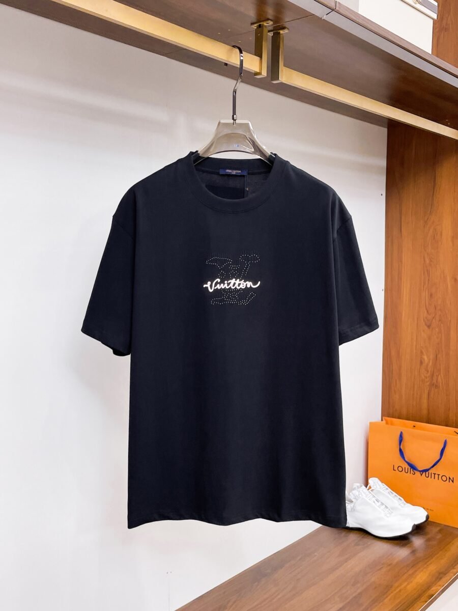 Louis Vuitton ~ Official counter synchronous update ~ The NEW high-style short-sleeved T-shirt 🔥🔥 Heavy launch thickened 280g high density/小玲 - Image 3