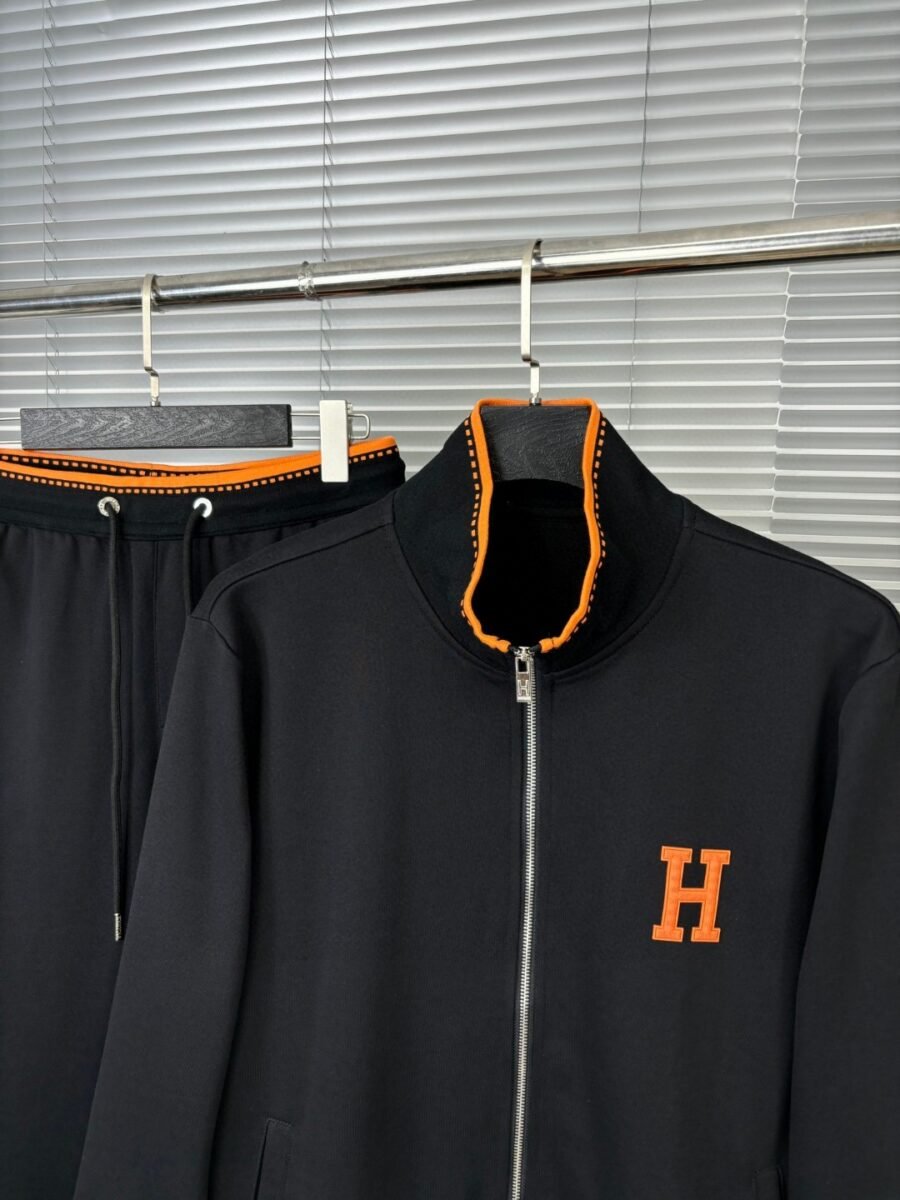 Hermes 2025SS Autumn/Winter New product! Men's classic embroidered logo Elements Athleisure Hooded Cardigan coat + drawstring sweatpants set!/带 - Image 5