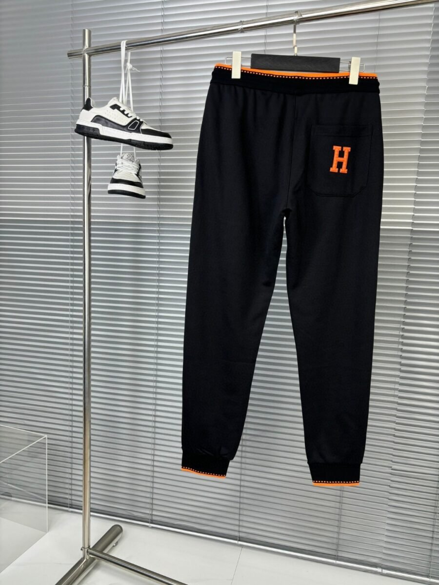 Hermes 2025SS Autumn/Winter New product! Men's classic embroidered logo Elements Athleisure Hooded Cardigan coat + drawstring sweatpants set!/带 - Image 9